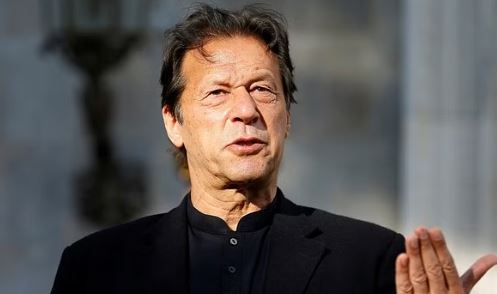 Former Prime Minister Of Pakistan Imran Khan Arrested Former Prime Minister Of Pakistan Imran Khan Arrested-TeluguStop.com