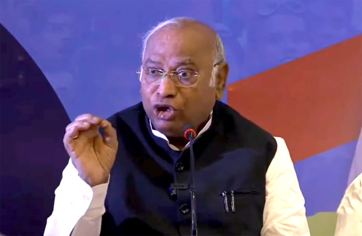  India Became 'vishwaguru' In Snatching Jobs In Last 9 Yrs: Kharge-TeluguStop.com