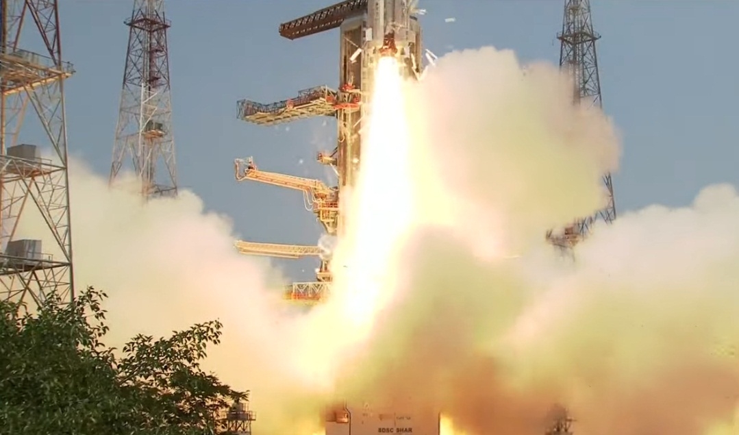  Indian Rocket Carries Country's 2nd Gen Navigation Satellite-TeluguStop.com