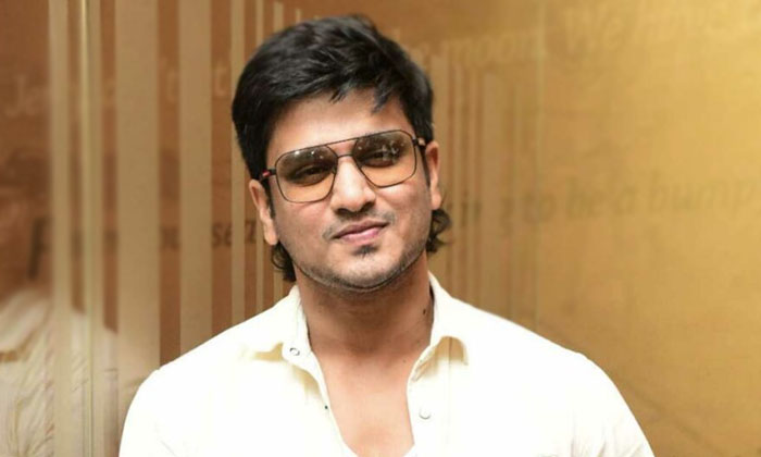  Nikhil Siddhartha :నిఖిల్ సినిమాల వెనుక బ-TeluguStop.com