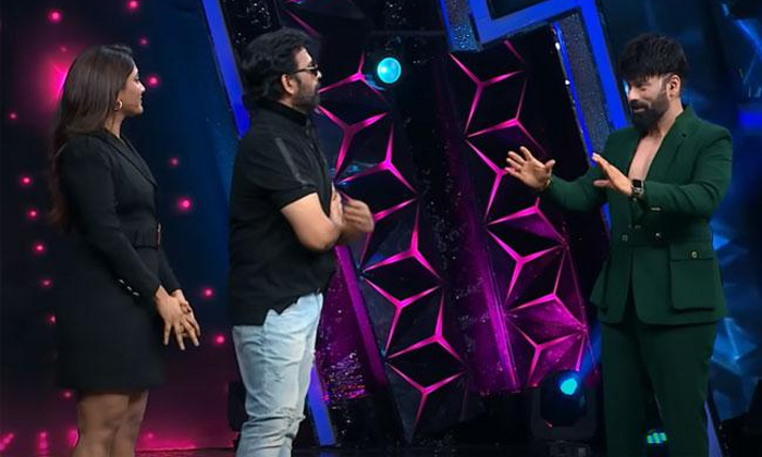 Telugu Jd Chakravarthy, Eesha Rebba, Chakravarthy, Jdchakravarthy, Omkar-Movie Telugu Jd Chakravarthy, Eesha Rebba, Chakravarthy, Jdchakravarthy, Omkar-Movie