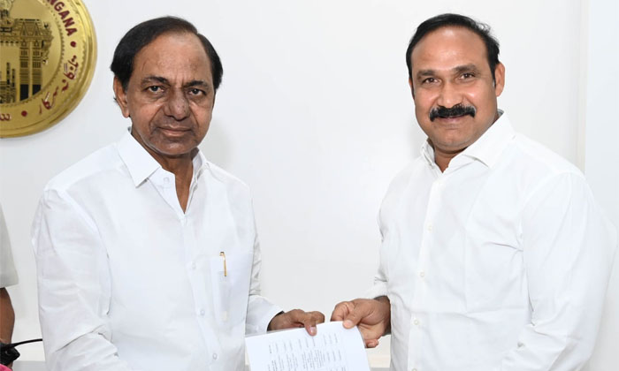  Kodada Mla Bollam Mallaiah Yadav Met Cm Kcr, Kodada, Mla Bollam Mallaiah Yadav ,-TeluguStop.com