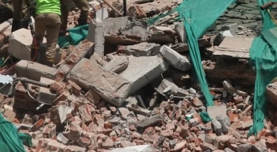  Labourer Killed In Delhi Wall Collapse-TeluguStop.com