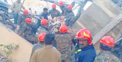  Maha Building Crash Toll Climbs To 8-TeluguStop.com