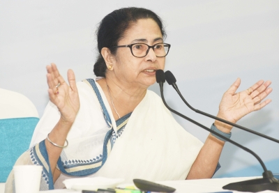  Mamata Expresses Solidarity With Protesting Wrestlers-TeluguStop.com