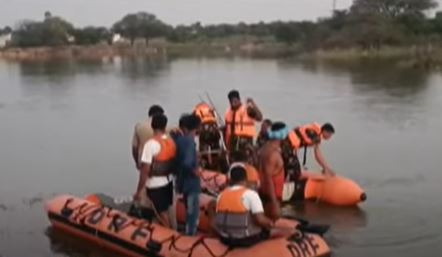 The Body Was Found In Kondapur Manhol Of Medchal District The Body Was Found In Kondapur Manhol Of Medchal District-TeluguStop.com