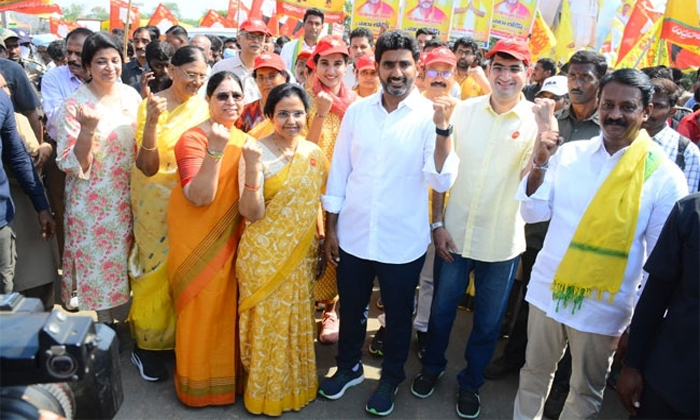 Telugu Chandrababu, Chikoti Praveen, Cm Kcr, Dk Siva Kumar, Bhuvaneshwari, Lokes