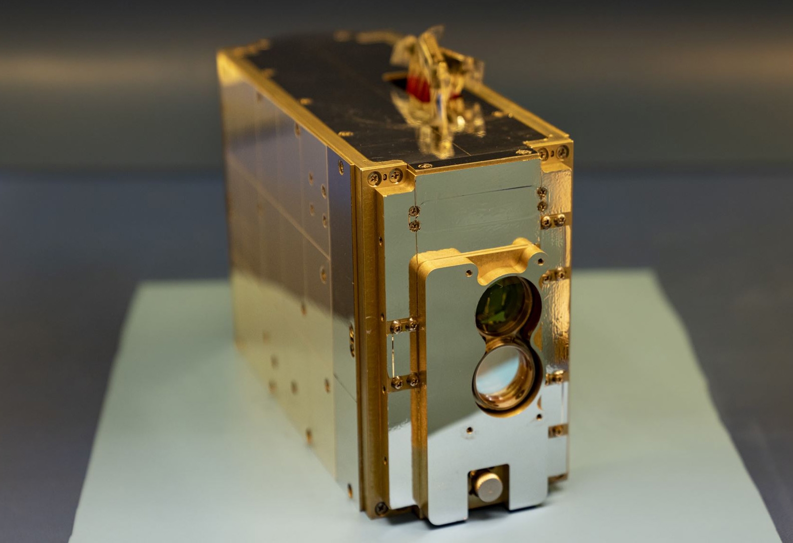  Nasa, Mit's Laser Link Achieves Record-breaking 200-gb Per Sec Speed-TeluguStop.com