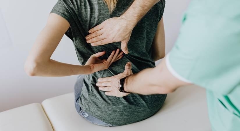  Over 800 Mn People Globally Estimated To Suffer From Back Pain By 2050: Lancet-TeluguStop.com