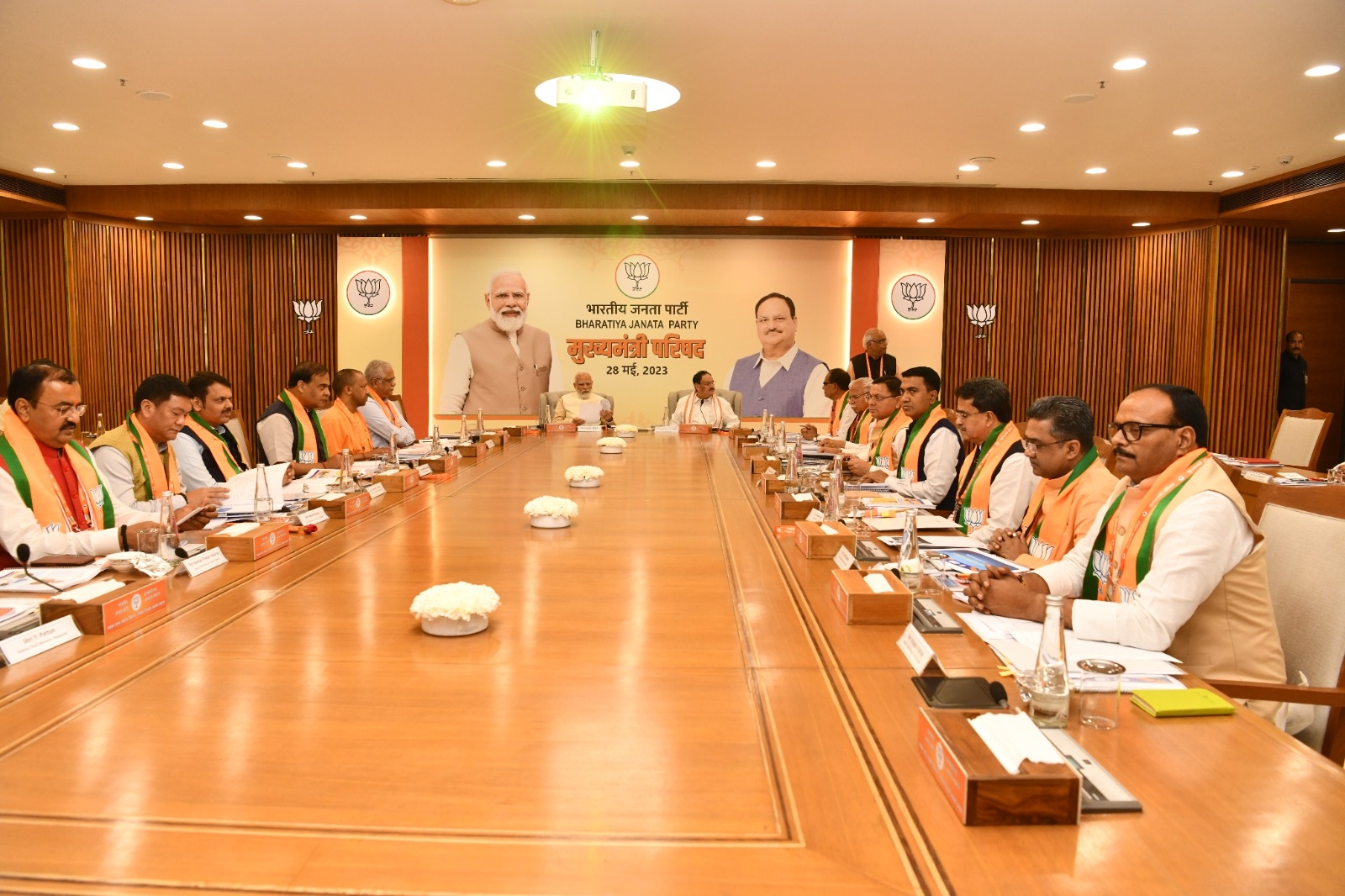 Pm Modi Meets Cms Of Bjp-ruled States; 2024 Ls Polls Discussed Pm Modi Meets Cms Of Bjp-ruled States; 2024 Ls Polls Discussed-TeluguStop.com