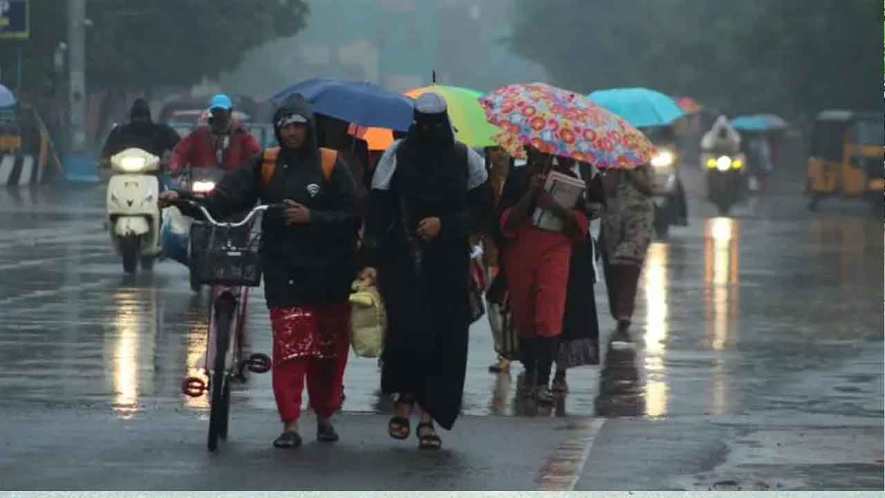  Weather Alert : Heavy Rainfall Predicted In Telangana Districts-TeluguStop.com