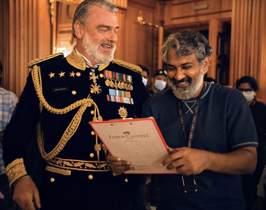  Rajamouli Mourns Ray Stevenson's Passing: 'working With Him Was Pure Joy'-TeluguStop.com