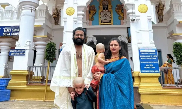  Rishab Shetty Visits Kukke Subrahmanya Temple And Dharmastala Photos Goes Viral-TeluguStop.com