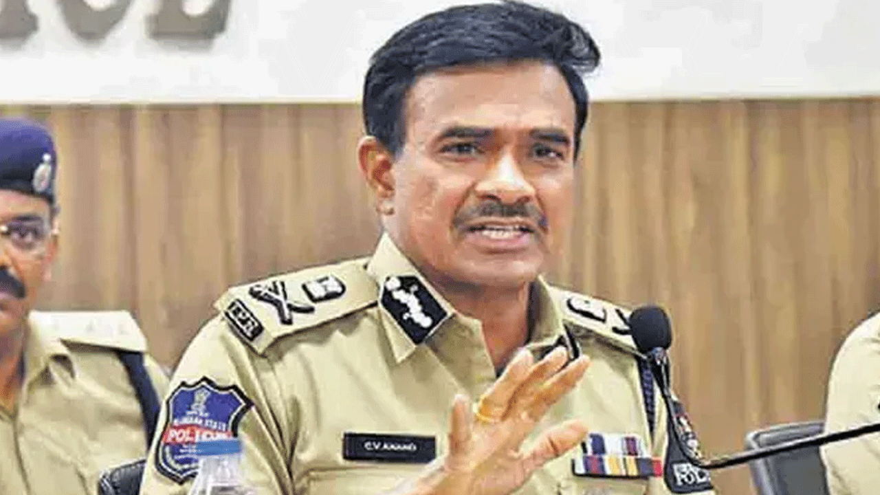 Hyderabad Police Intensifies Lookout After Arresting Five Terror Suspects Hyderabad Police Intensifies Lookout After Arresting Five Terror Suspects-TeluguStop.com