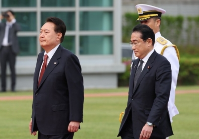  S.korean Prez Holds Summit With Japan Pm In Full Resumption Of 'shuttle Diplomac-TeluguStop.com