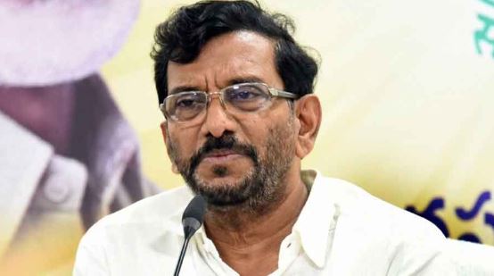  Somireddy Criticizes Ap Agriculture Minister-TeluguStop.com