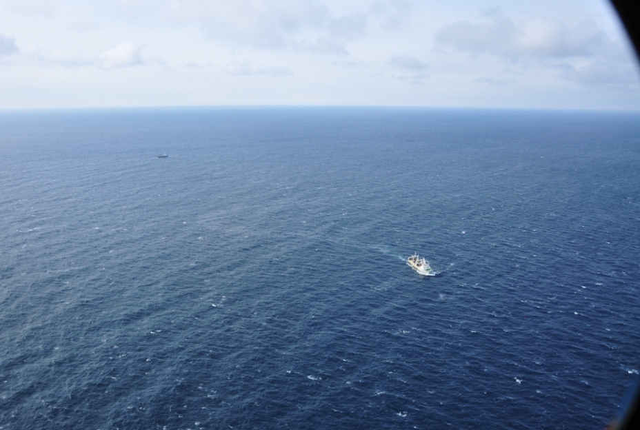  Sri Lankan Navy Seizes Trawler Carrying Over 120 Kg Narcotics-TeluguStop.com