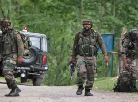  Attack Of Terrorists In Jammu And Kashmir.. Two Soldiers Killed-TeluguStop.com