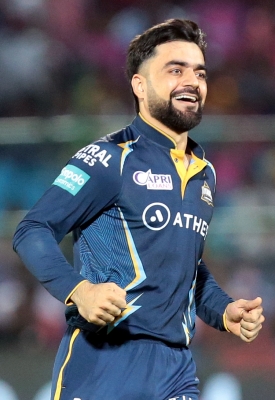  The Way He Out-thinks Batsmen Is Beautiful: Brett Lee On Rashid Khan-TeluguStop.com