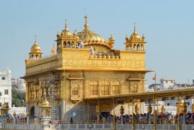  Third Blast Close To Golden Temple, 5 Arrested (ld)-TeluguStop.com