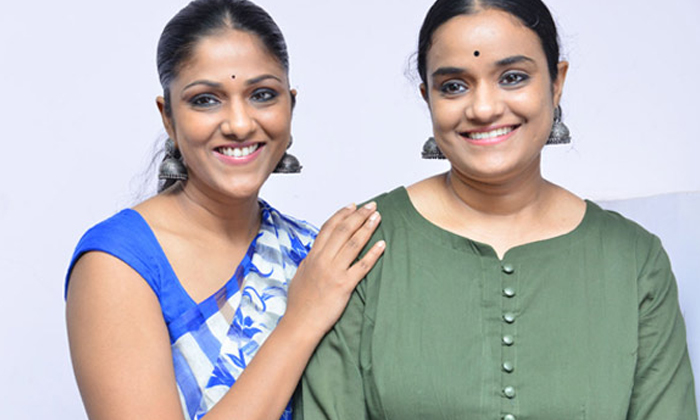  Tollywood Beautiful Lady Producers-TeluguStop.com