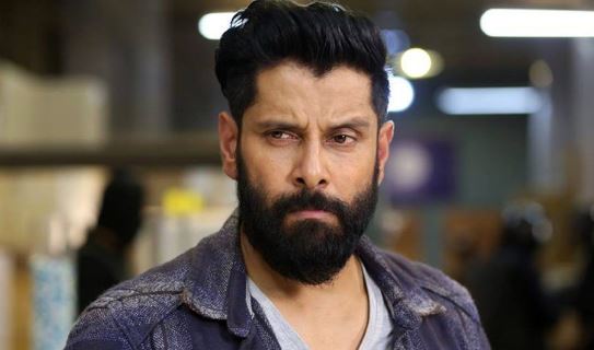  Accident To Movie Actor Vikram..!!-TeluguStop.com