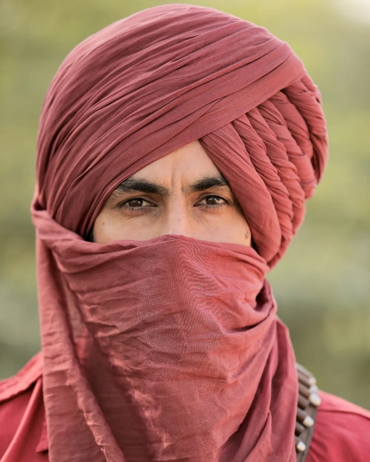  Vikramjeet Virk Rocks 'kurta Chadra' In First Look Of Punjabi Film 'maurh'-TeluguStop.com