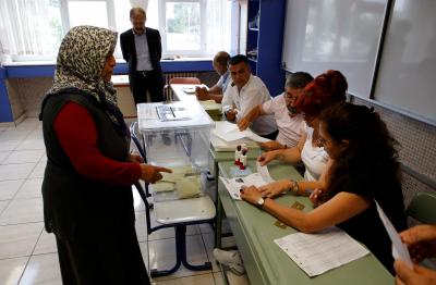 Voting Underway For Turkey's Presidential, Parliamentary Elections Voting Underway For Turkey's Presidential, Parliamentary Elections-TeluguStop.com