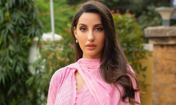 Nora Fatehi Did Odd Jobs During Struggle Days Nora Fatehi Did Odd Jobs During Struggle Days-TeluguStop.com
