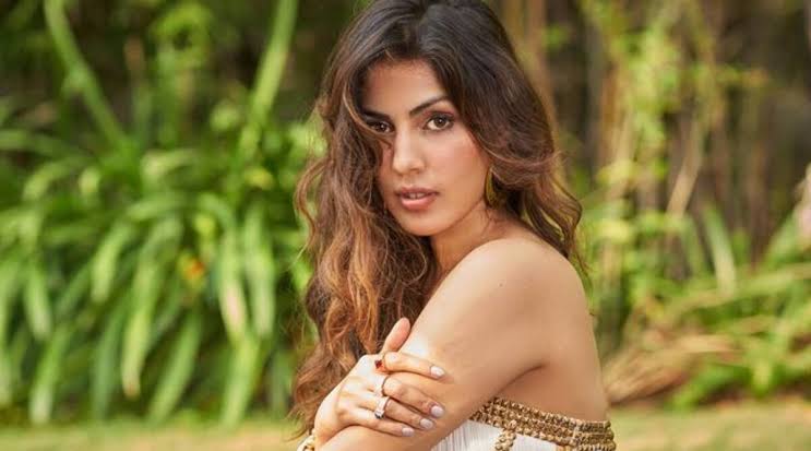  Rhea Chakraborty’s Inspiring Journey Of Resilience And Empowerment On R-TeluguStop.com