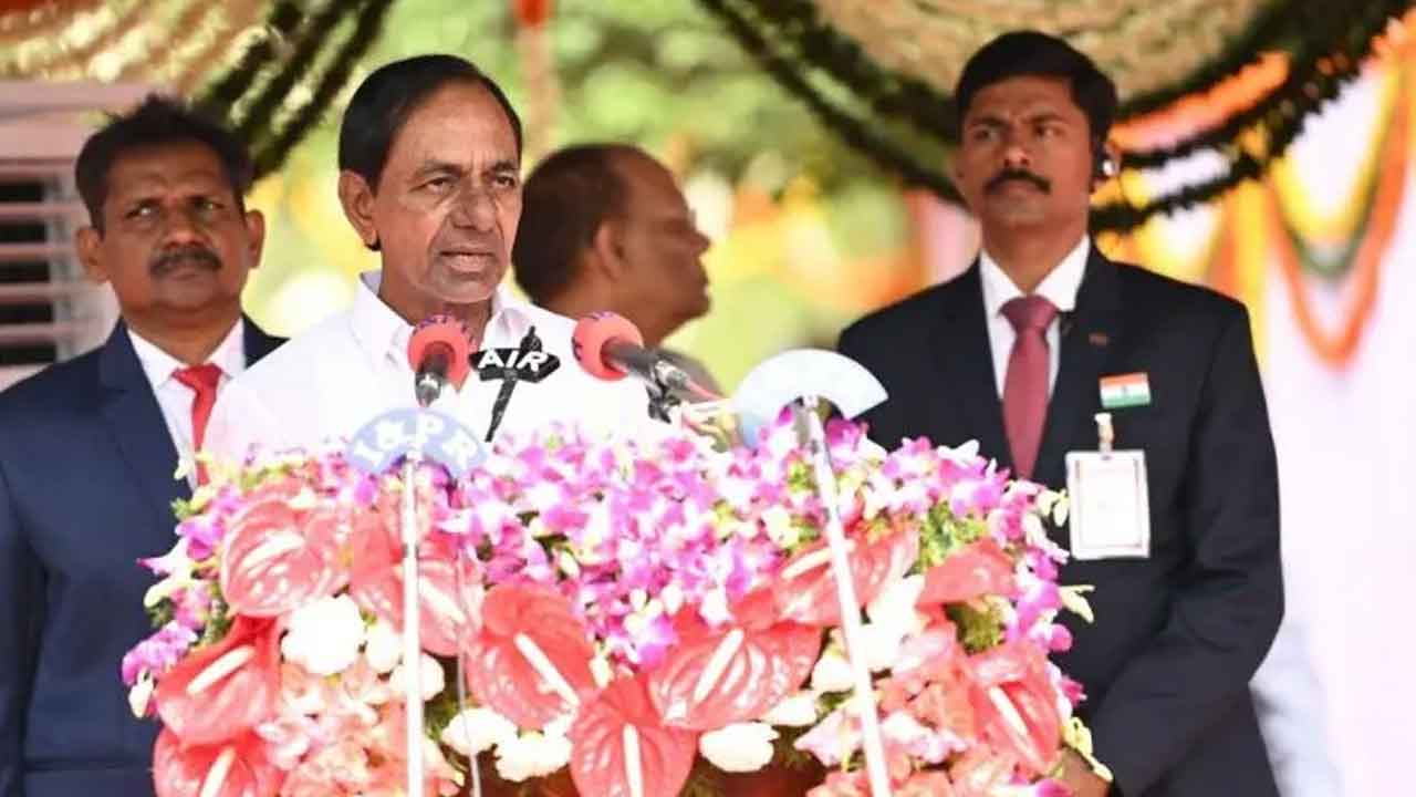  Telangana : Throw Congress Leaders In Bay Of Bengal Says Angry Kcr-TeluguStop.com