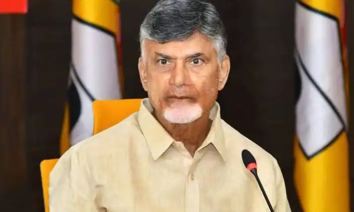  Chandrababu Visited Amarnath's Family And Gave Financial Assistance Of Ten Lakhs-TeluguStop.com