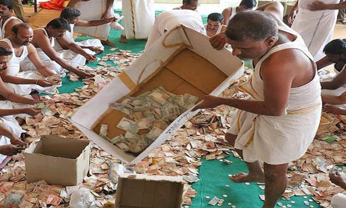  Devotees Are Flocking To Tirumala Hill.. Do You Know The Income Of Hundi On Sun-TeluguStop.com