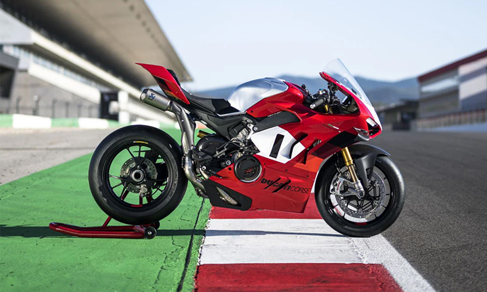  Ducati Has Launched The 2023 Panigale V4 R At A Price Tag Of Rs 70 Lakh Details,-TeluguStop.com