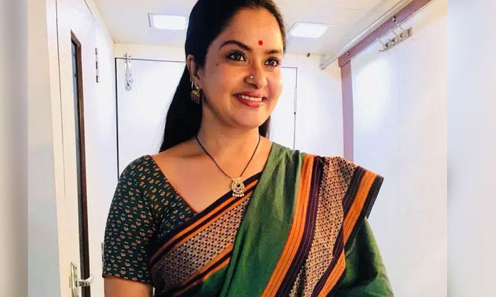  He Didn't Eat Rice All Day For That Work He Did , Pragathi ,Casting Couch, Eat R-TeluguStop.com