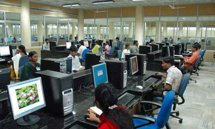 Lays Off Will Continous In Software Field, It Sector , Lays Off , Software , B Lays Off Will Continous In Software Field, It Sector , Lays Off , Software , B-TeluguStop.com