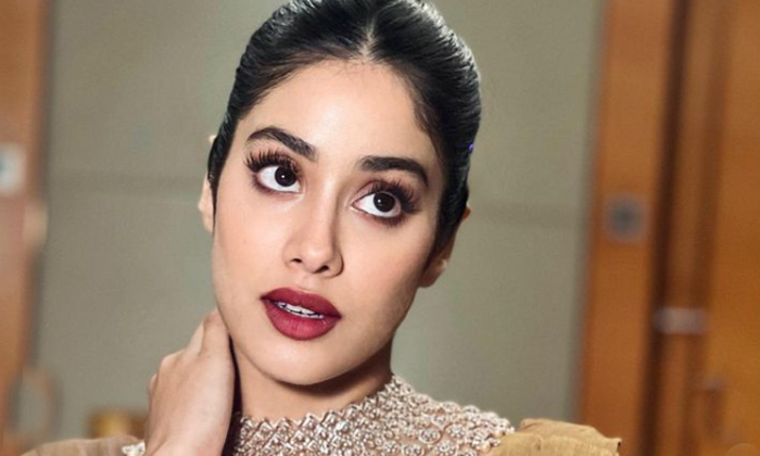 Janhvi Kapoor Bawaal Movie Ott Release Date Janhvi Kapoor Bawaal Movie Ott Release Date-TeluguStop.com