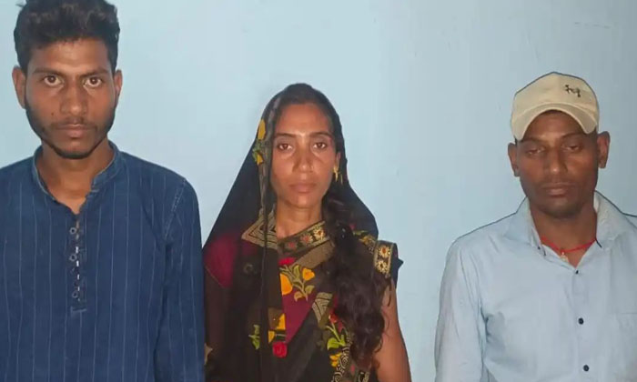  He Gave His Married Wife To His Lover And Got Married In Maharashtra, Maharasht-TeluguStop.com