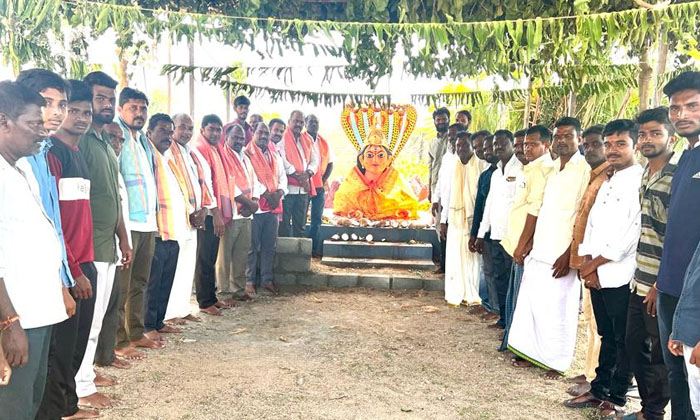  Nagula Ellamma Is Famous In Timmapur , Timmapur , Nagula Ellamma-TeluguStop.com