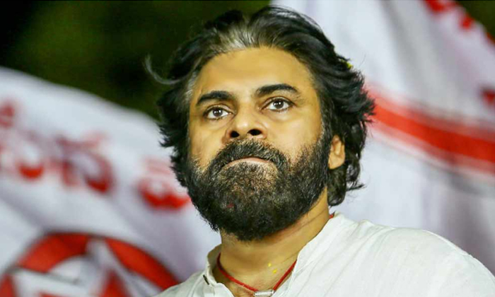  Pawan Kalyan Sensational Comments In Mummidivaram Varahi , Vijaya Yatra Janasen-TeluguStop.com