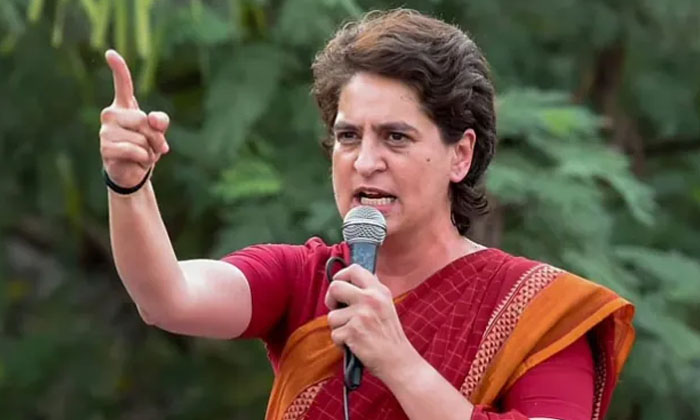  Priyanka Gandhi Focus On Telangana, Karnataka Elections , Telangana Congress ,p-TeluguStop.com