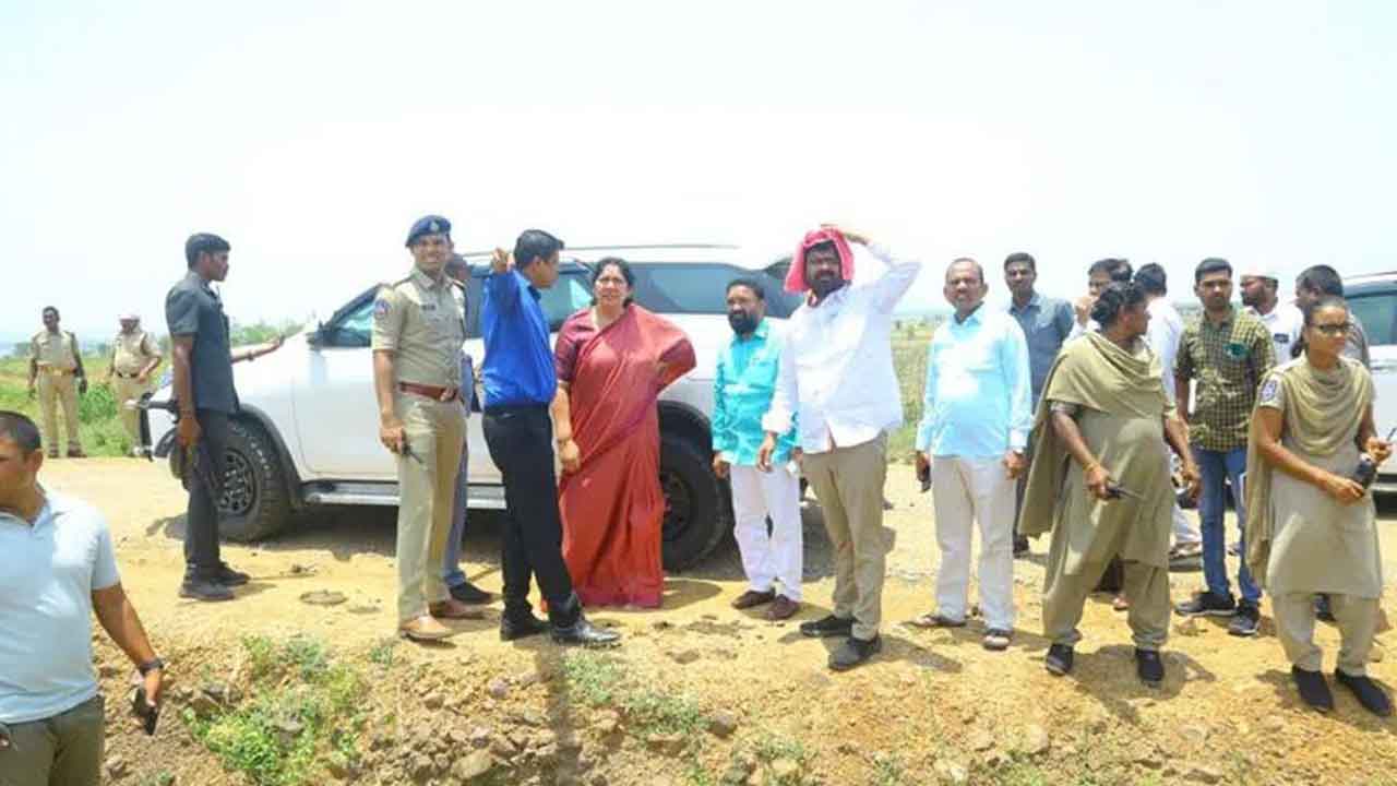  Telangana : Minister Ktr To Visit Mulugu Today-TeluguStop.com