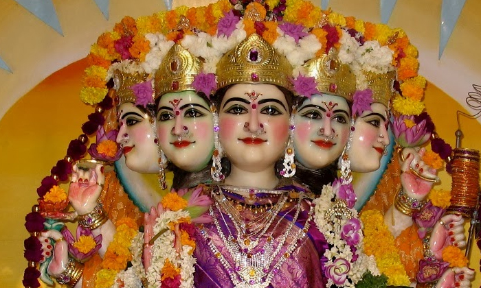 The World's First Gayatri Mata Temple What Is Special About This Temple , Temple-TeluguStop.com