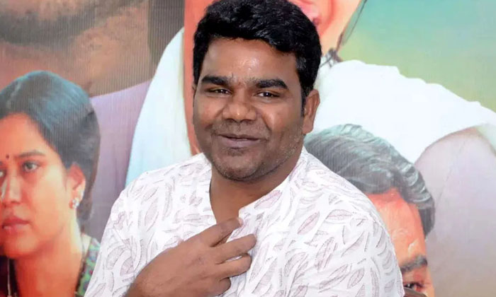  Tillu Venu Committed To Two Films At The Same Time , Tillu Venu , New Movie ,-TeluguStop.com