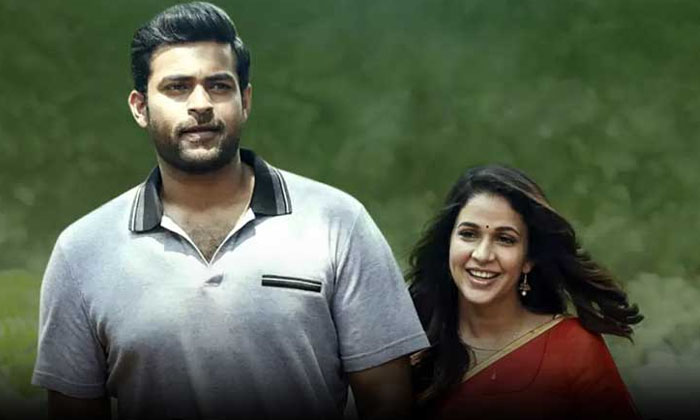  Only Mega Allu Families Are Guest For Varun Tej Lavanya Engagement ,  Varun Tej-TeluguStop.com