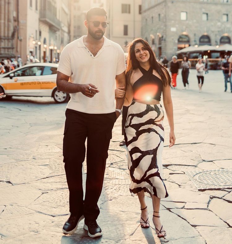  Varun Tej And Lavanya Tripathi Enjoy Romantic Europe Trip; Picture Goes Viral-TeluguStop.com