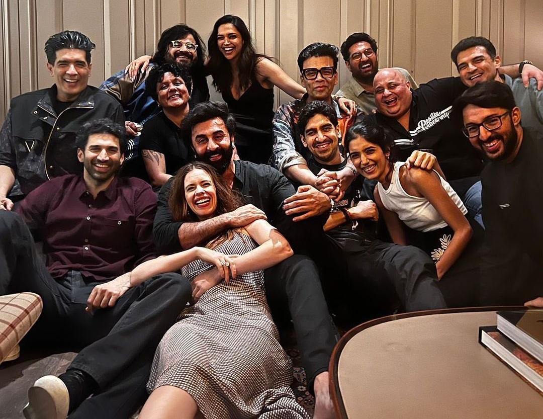  Yeh Jawaani Hai Deewani Celebrates 10-year Reunion: Cast Reunites For Special Oc-TeluguStop.com