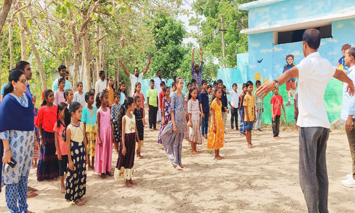  International Yoga Day Celebrations In Mallaram Village! , Yoga , Narendra Modi-TeluguStop.com