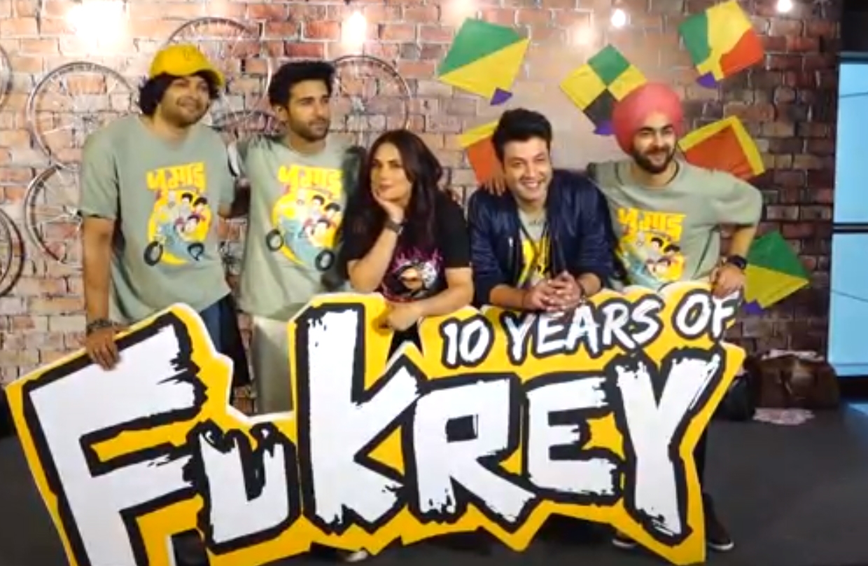  Ali Fazal, Richa & The 'fukrey' Gang Celebrate 10 Years Of Sleeper Hit-TeluguStop.com