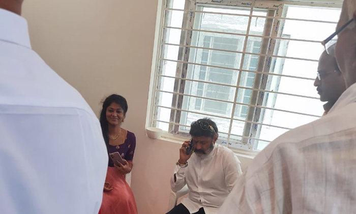  Balayya Visits To House Warming Function Friend In Flight Duration Of One Hour J-TeluguStop.com